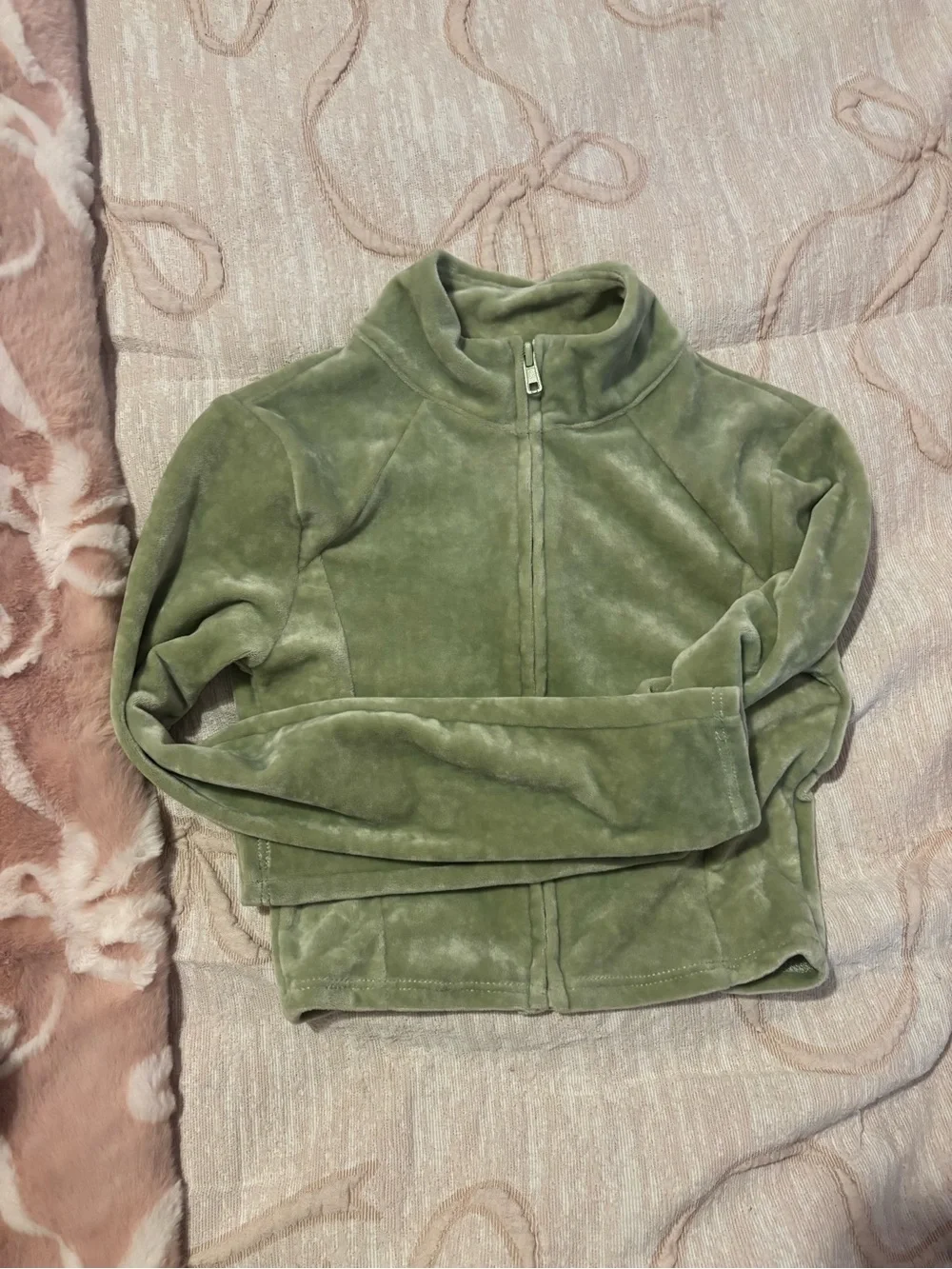 Green Velvet Loungewear Set - Hoodie & Joggers Tiger Friday